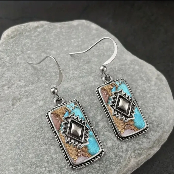3 for 18 Faux turquoise Bohemian geo earrings - Picture 3 of 3